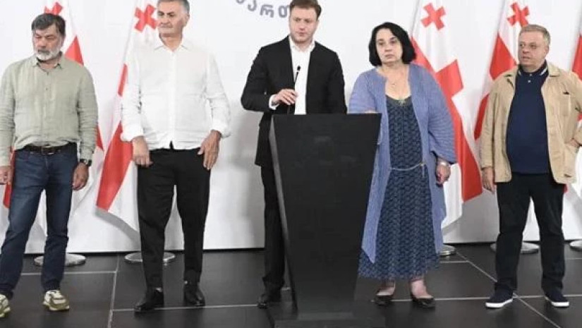 ფონდების ანგარიშები ვატო შაქარიშვილისა და ნანა კაკაბაძის ორგანიზაციის საჩივრის საფუძველზე დააყადაღეს