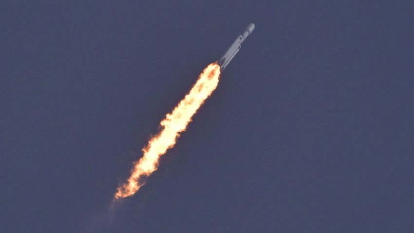 SpaceX-მა ამერიკული საიდუმლო თანამგზავრი გაუშვა