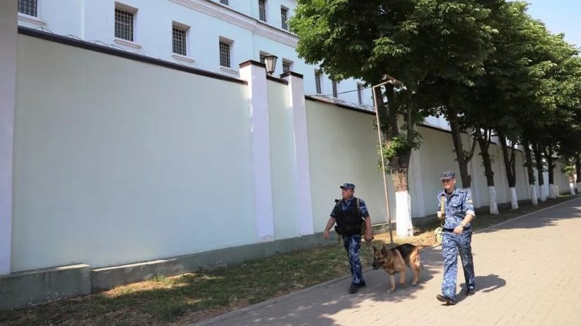 Detainees who took hostages in Rostov claim they are supporters of Isis