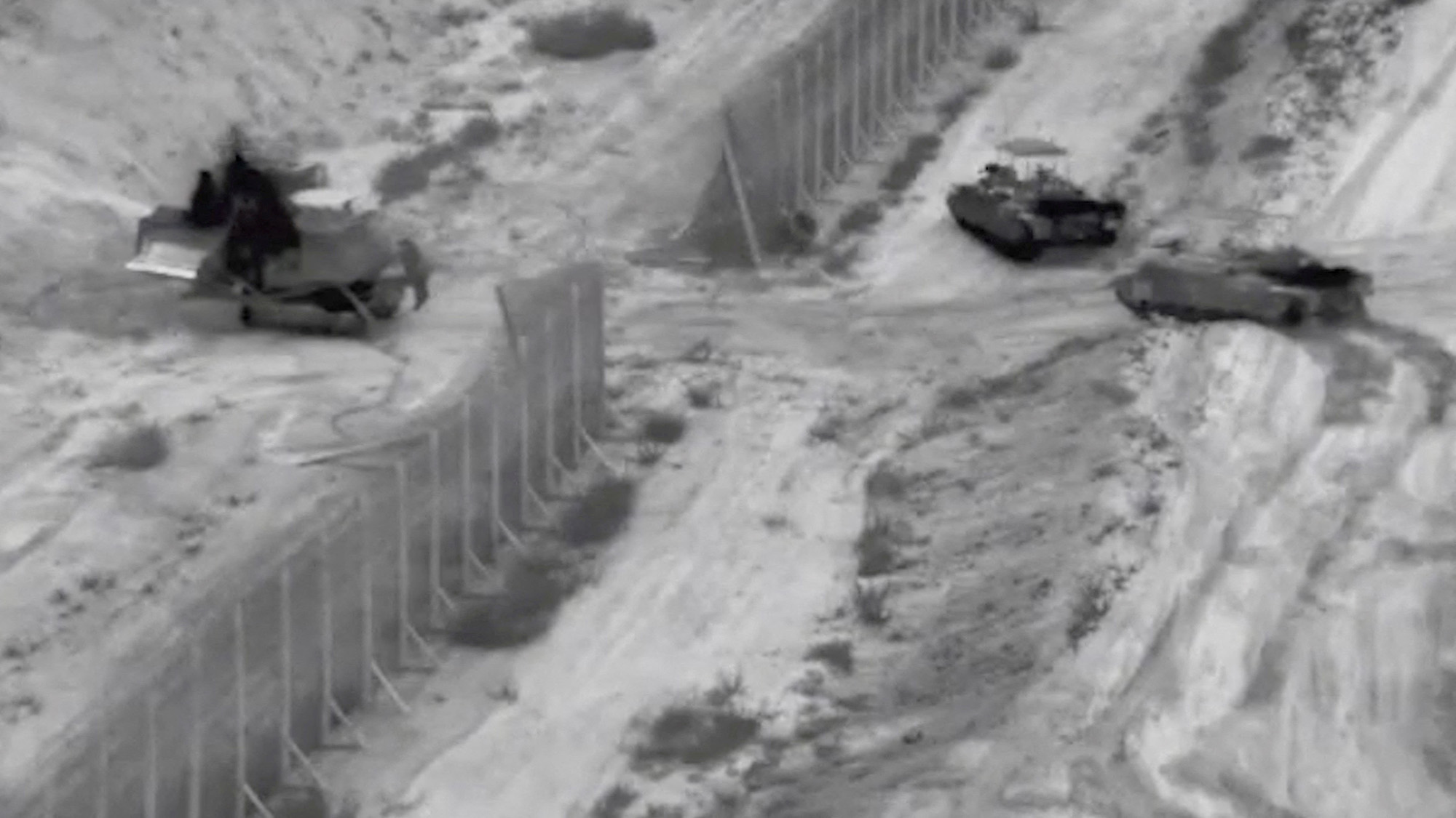 Israeli tanks raid northern Gaza ahead of "next stages of combat"