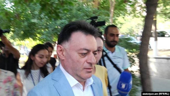 სომხეთის ექს–პრეზიდენტის მოსამართლეს თაღლითობის ბრალდება წაუყენეს