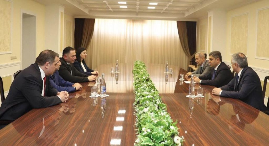 საქართველოს სუს–ის უფროსი შეხვედრებს სომხეთში მართავს