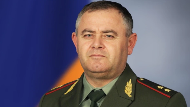 Пашинян предложил президенту назначить нового начальника Генштаба